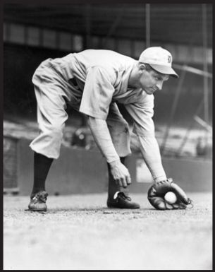 Mickey Cochrane, Charlie Gehringer, Goose Goslin, Hank Greenberg and Marv  Owen