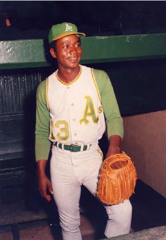 1971 Oakland Athletics Signed Team baseball 24 sigs Reggie Jackson