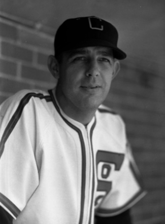 1943 Vernon LEFTY Gomez Washington Senators Uniform Press Photo