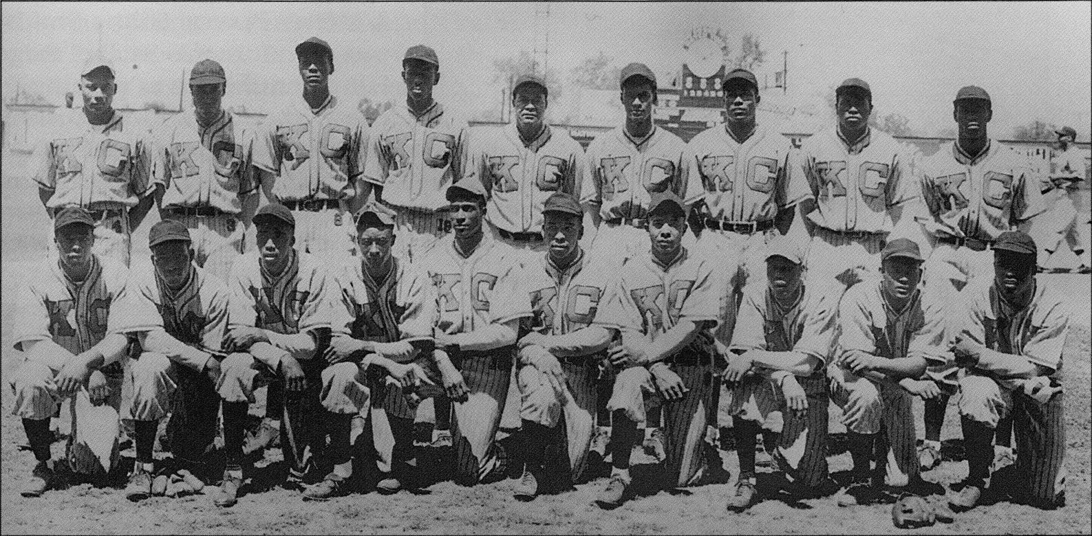 Vintage Photo: Jackie Robinson With The Kansas City Monarchs Negro League Baseball Team – 4x6" B&W