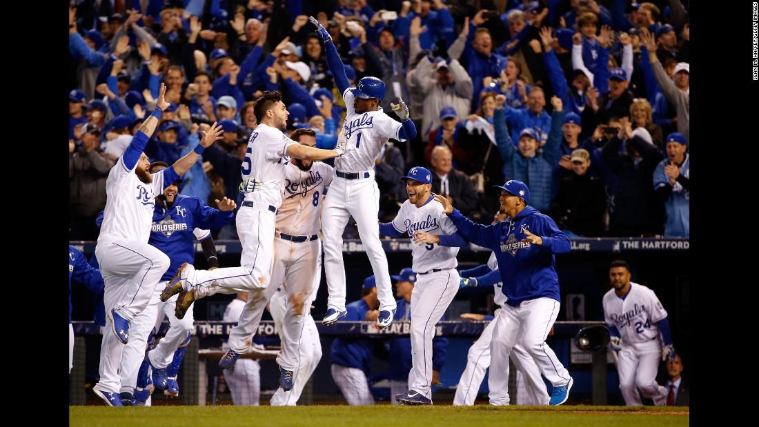World Series 2015: Royals 5-3 Mets, Game 4 – as it happened!, World Series
