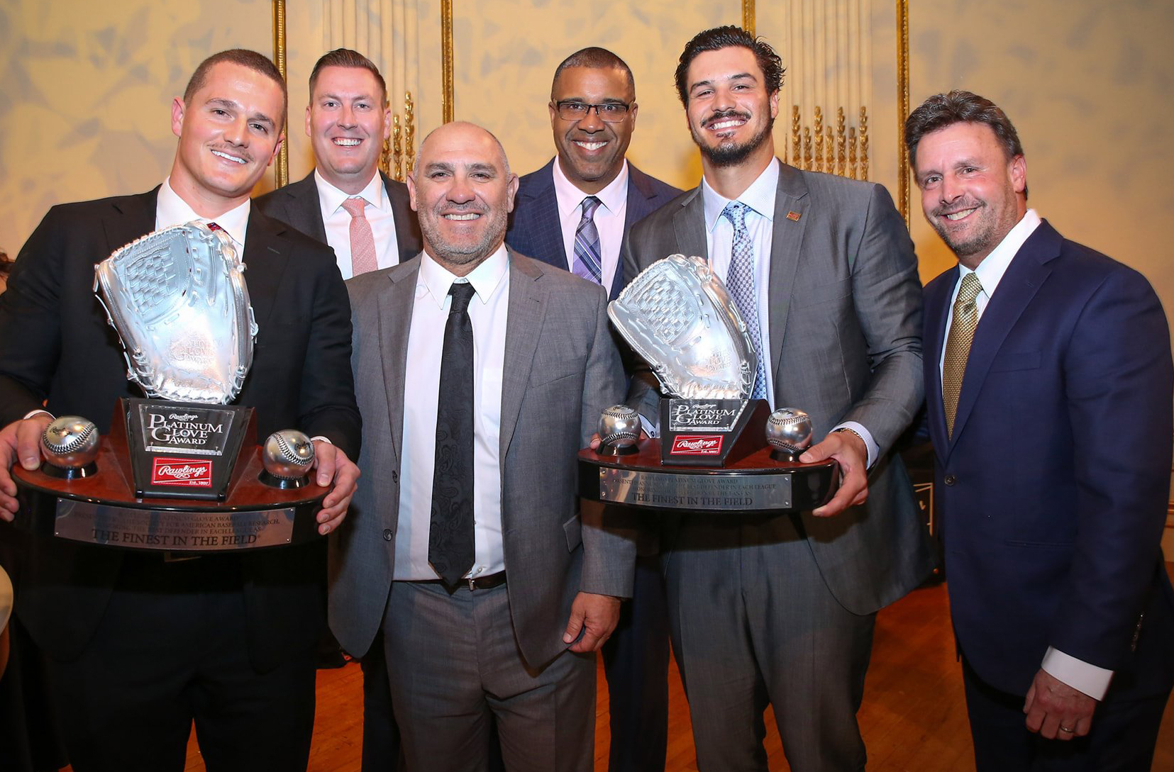 Rockies' Nolan Arenado wins third straight Platinum Glove Award