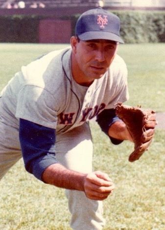 Ruben Amaro Sr., Infielder for Star-Crossed '64 Phillies, Dies at