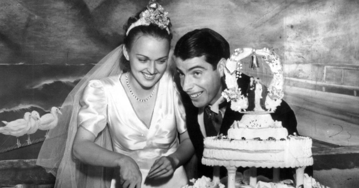 Today in history: Marilyn Monroe and Joe DiMaggio marry