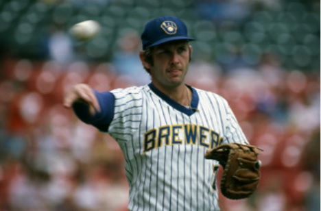 Brewers legend Cecil Cooper throws out first pitch at Brewers' Re