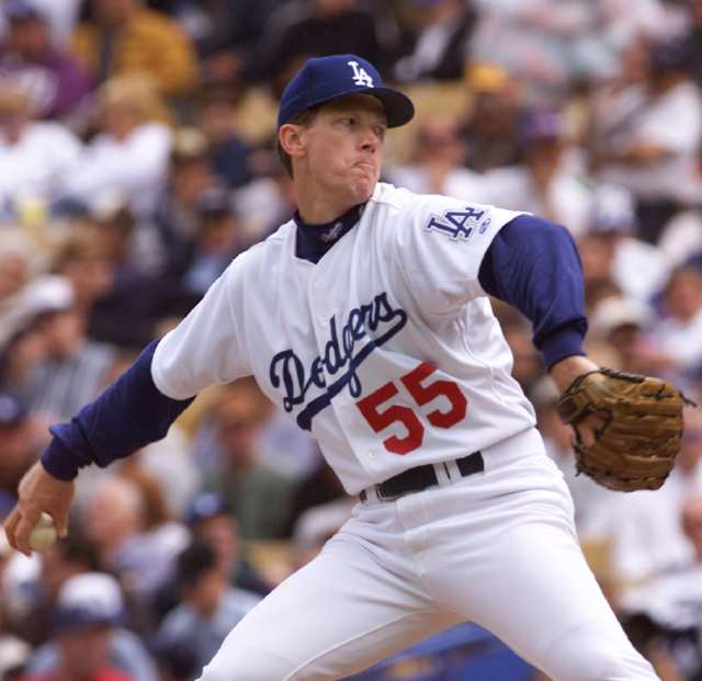 Orel Hershiser inducted into Legends of Dodger Baseball