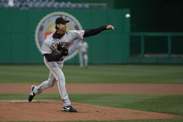 Niekro makes his pitch for 300th win