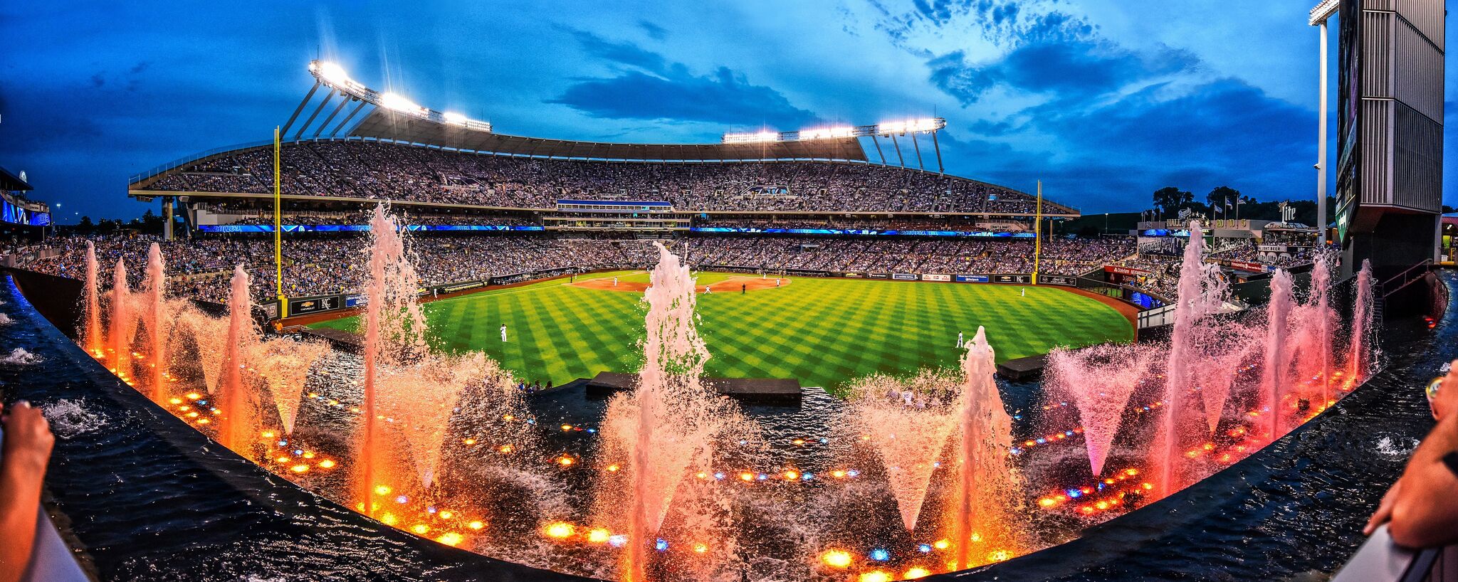 Fountains of Reign: Kansas City Royals Unveil New City Connect