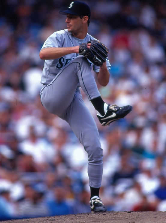 Jamie Moyer, Honored in Mariners' Hall of Fame - Lookout Landing