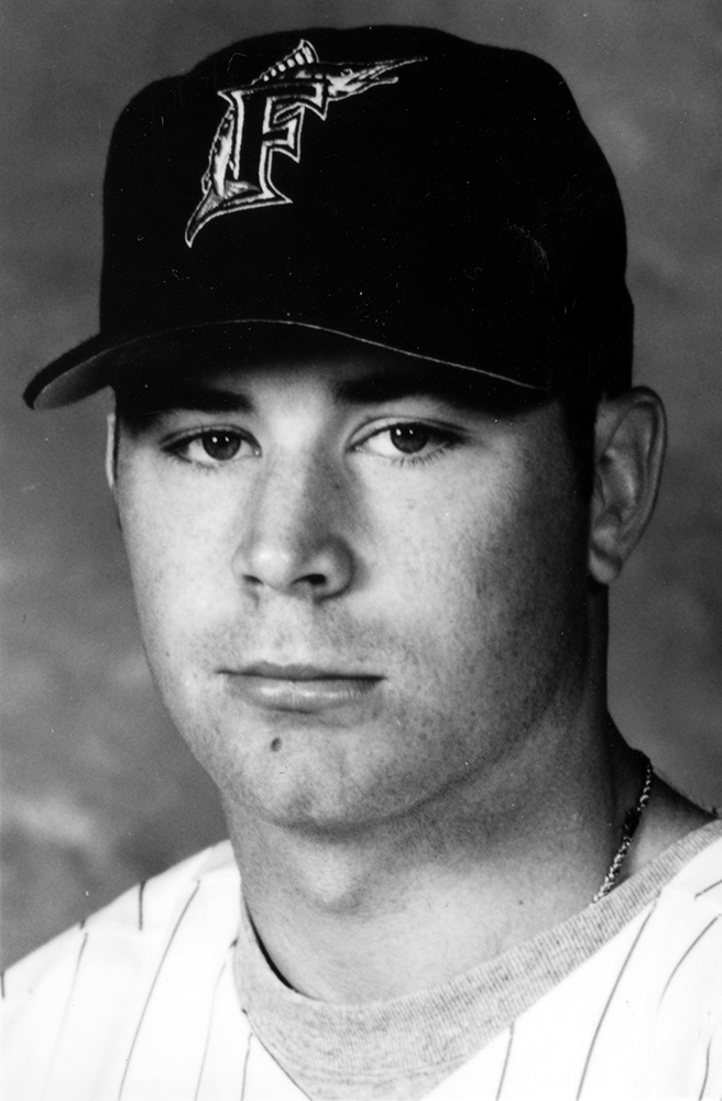 Pitcher Tony Saunders of the Tampa Bay Devil Rays winds back to