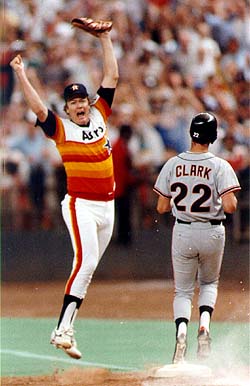 September 25, 1986: Astros' Mike Scott no-hits the Giants to