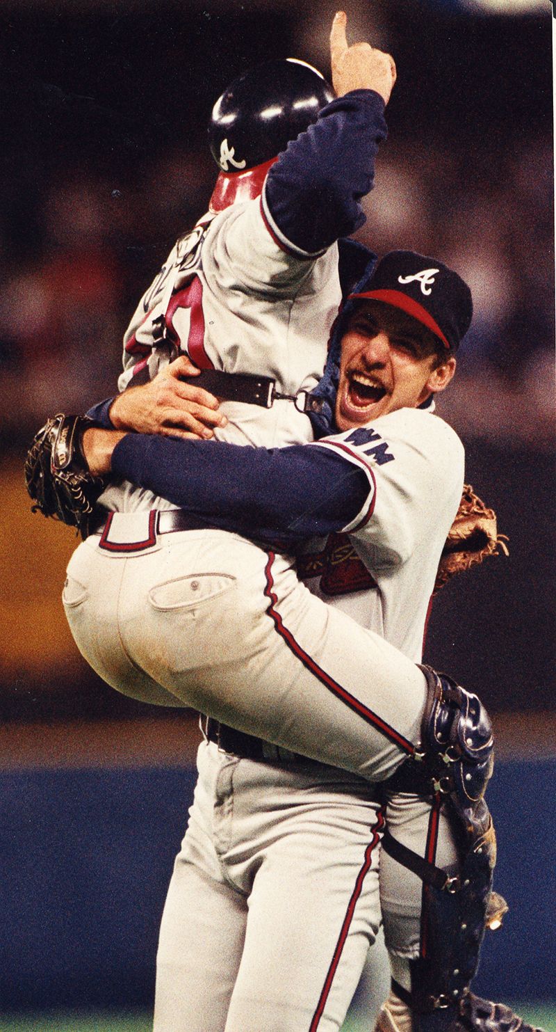 Van Slyke's sliding catch, 10/17/1991