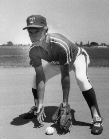 Texas Rangers manager Ted Williams and baseball broadcaster Johnny