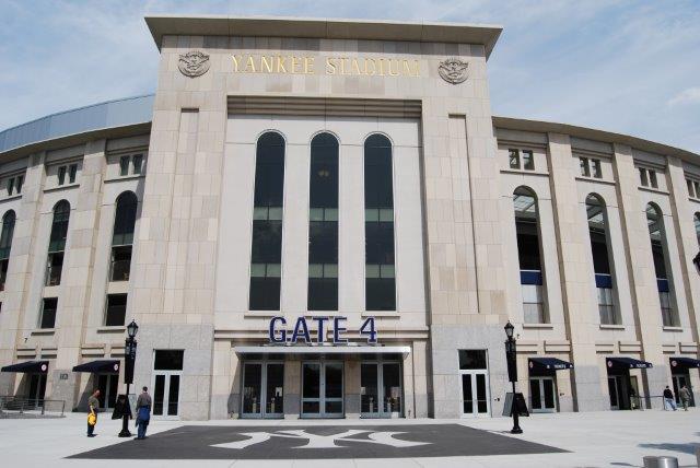 April 16, 2009: Indians throttle Yankees in grand opening of new