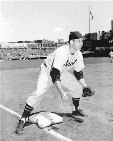  1947 Exhibits George Kell Detroit Tigers (Baseball