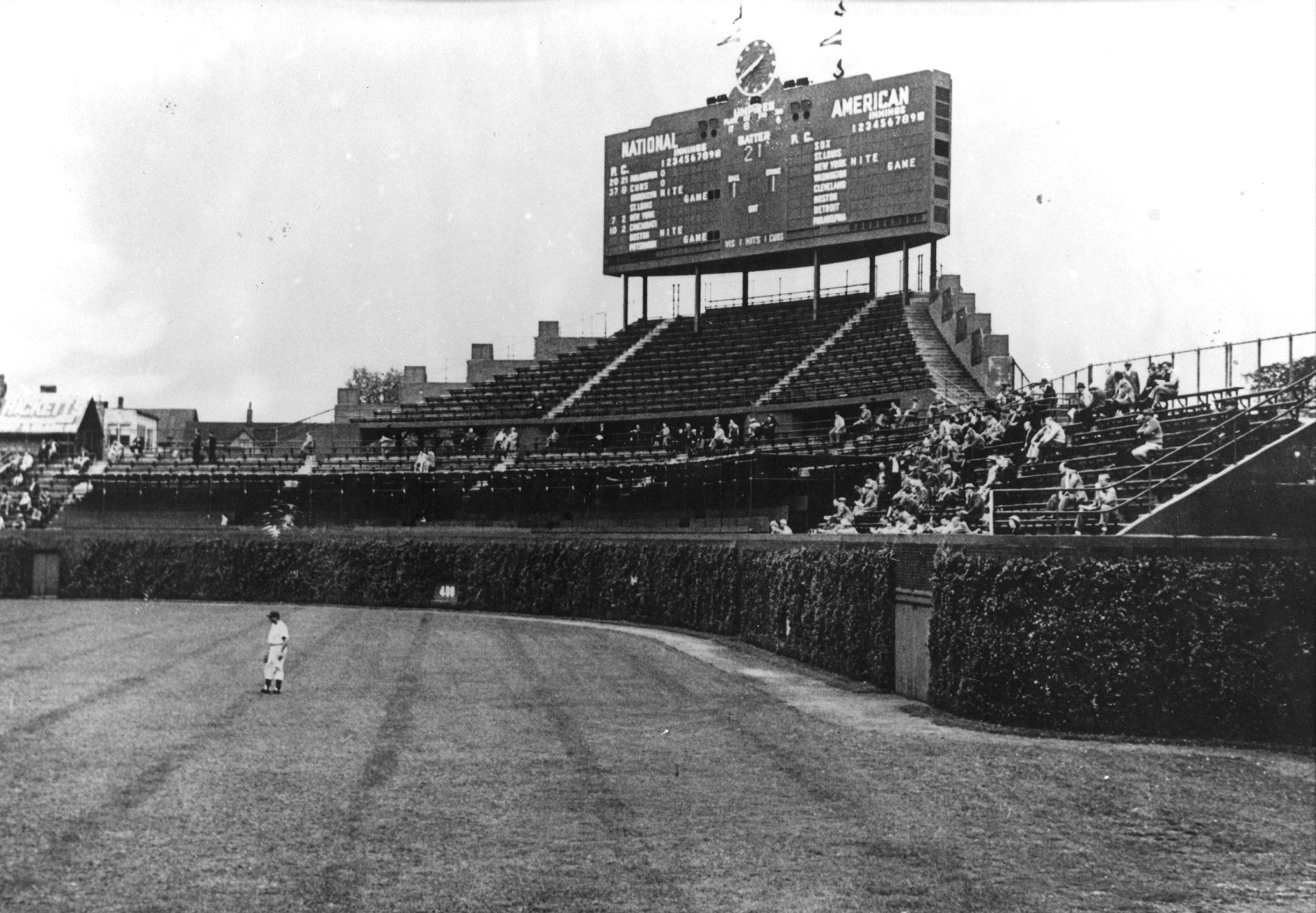 Pee Wee Reese — Articles