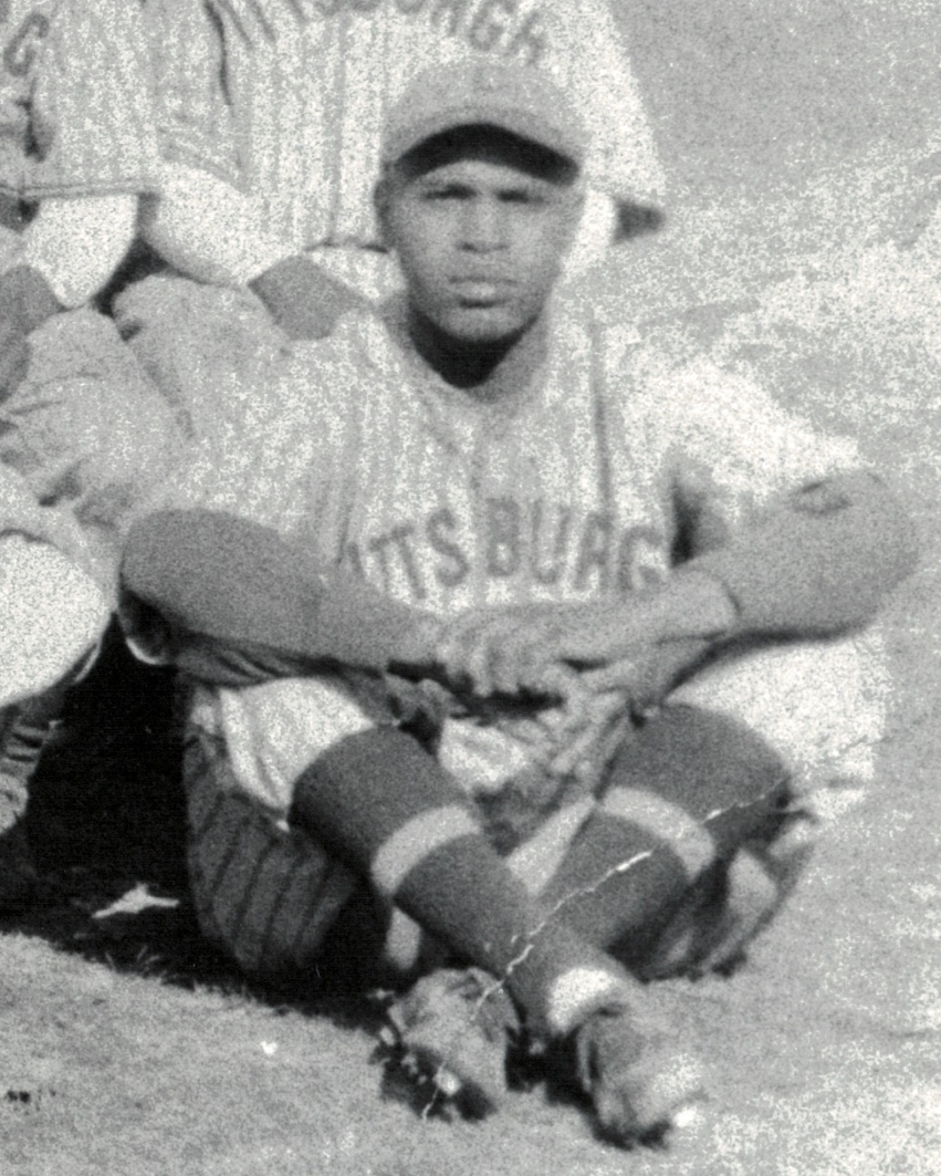 Satchel Paige shows why he was the master of the no-look throw ~ Baseball  Happenings