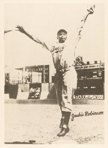 1948 Swell Bubble Gum Sports Thrills (R448) Dramatic Debut (Jackie Robinson)