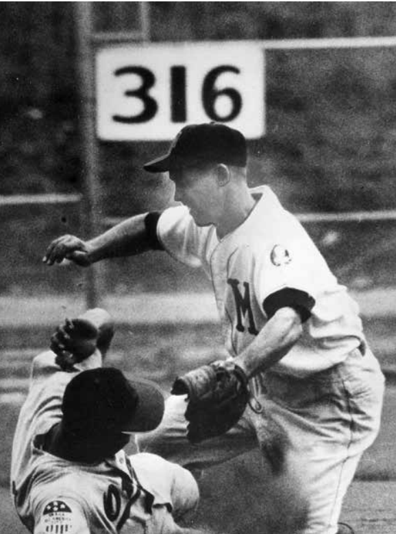 1959 Press Photo Minneapolis Millers Minor League Baseball Game 1950s